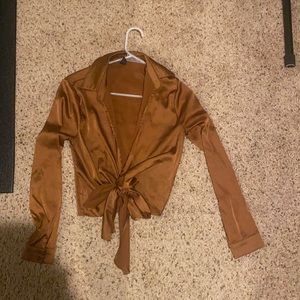 Long sleeve tie crop top